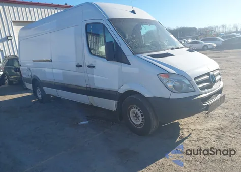 2011 Mercedes-Benz Sprinter 2500 High Roof z USA, uszkodzony, nr VIN WD3PE8CB8B5603032